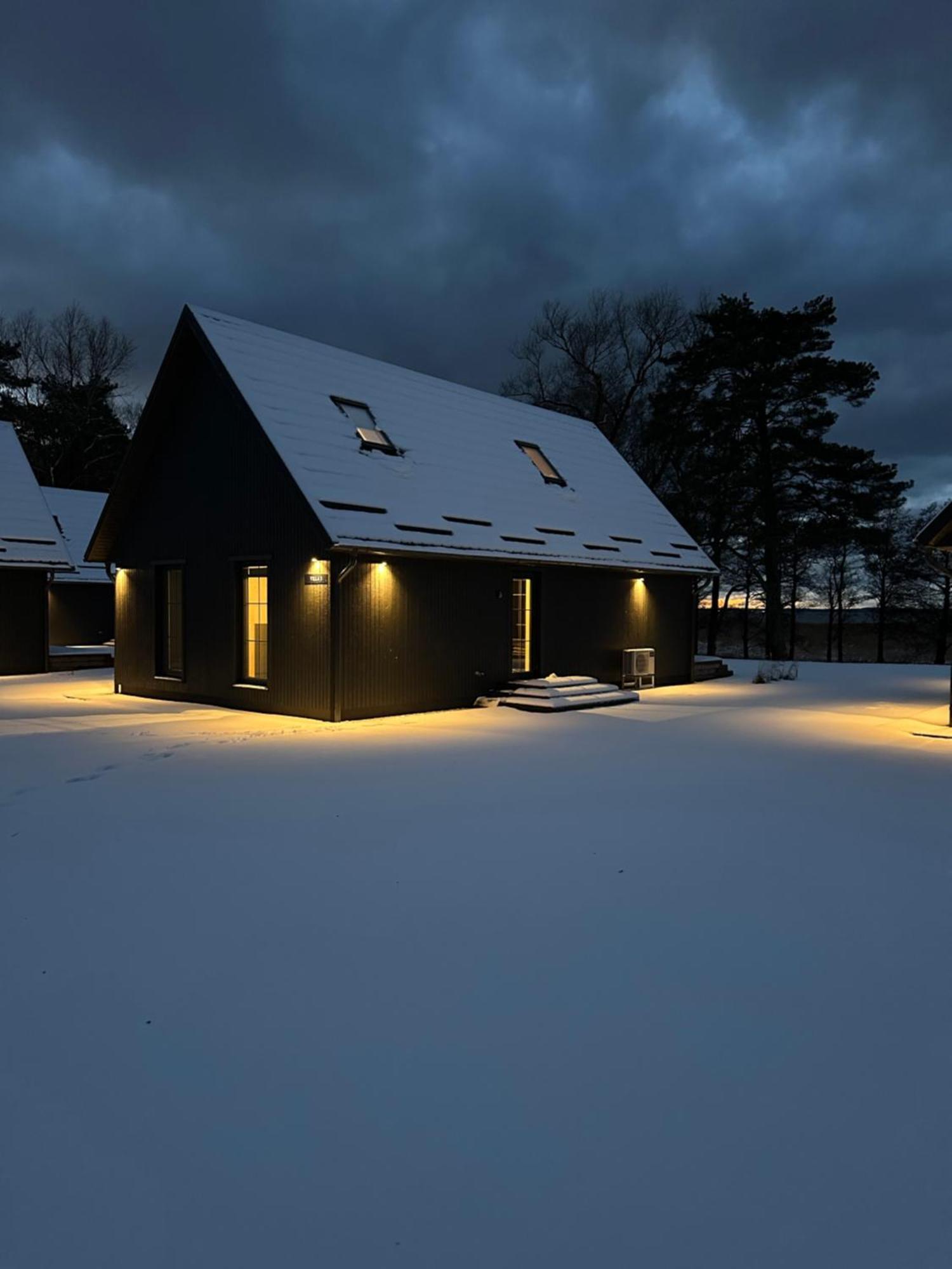 Storm Villas Sturmai Exteriör bild