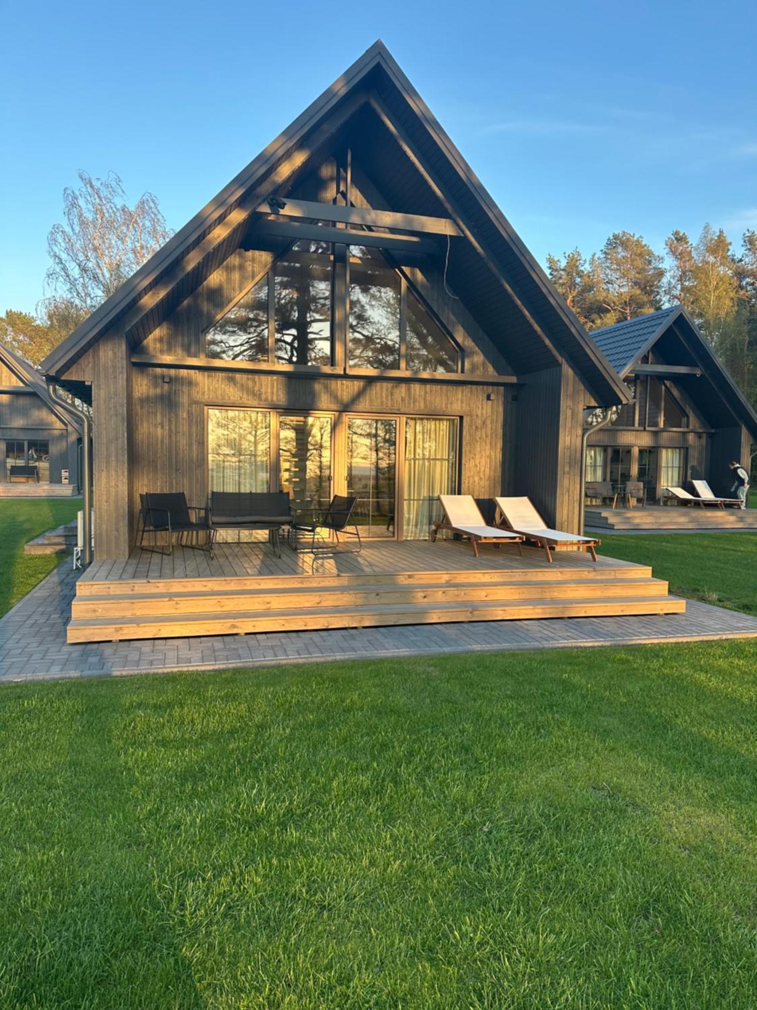 Storm Villas Sturmai Exteriör bild
